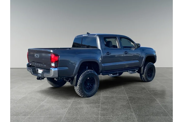 $23076 : Toyota Tacoma 2018 image 5