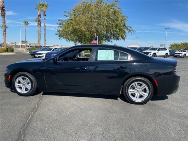 $25795 : 2022 Dodge Charger image 4