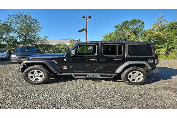 $15895 : Jeep Wrangler Unlimited 2019 image 2