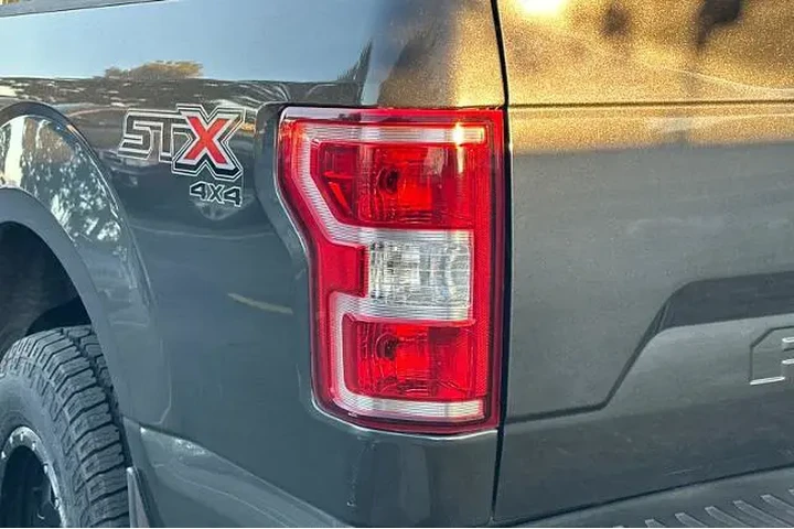 $26995 : Ford F-150 2019 4x4 Lariat 4 image 10