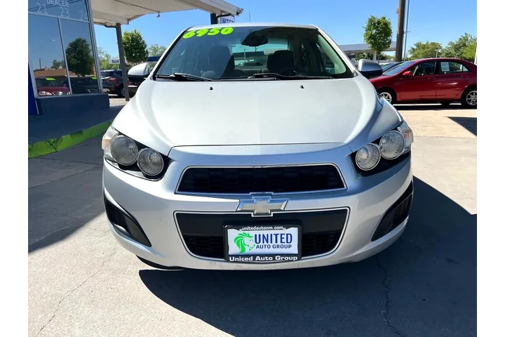 2014 Sonic LT Auto Sedan image 2