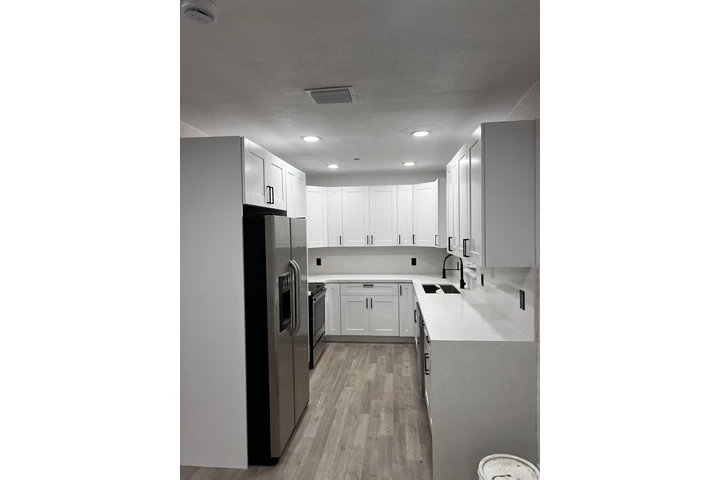 $18 : Muebles para cocina y baños image 3