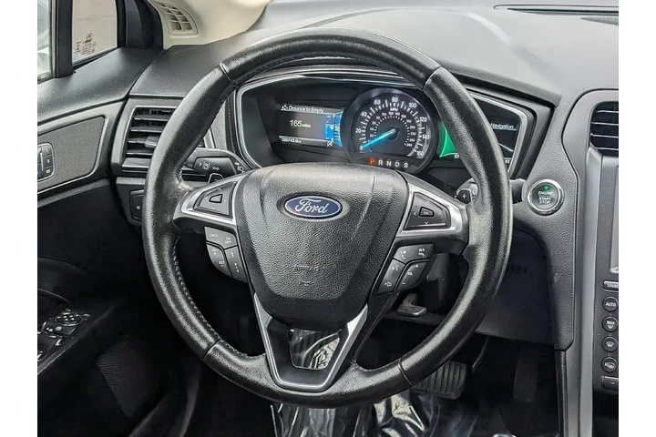 $17590 : Ford Fusion 2020 Titanium 4d image 2