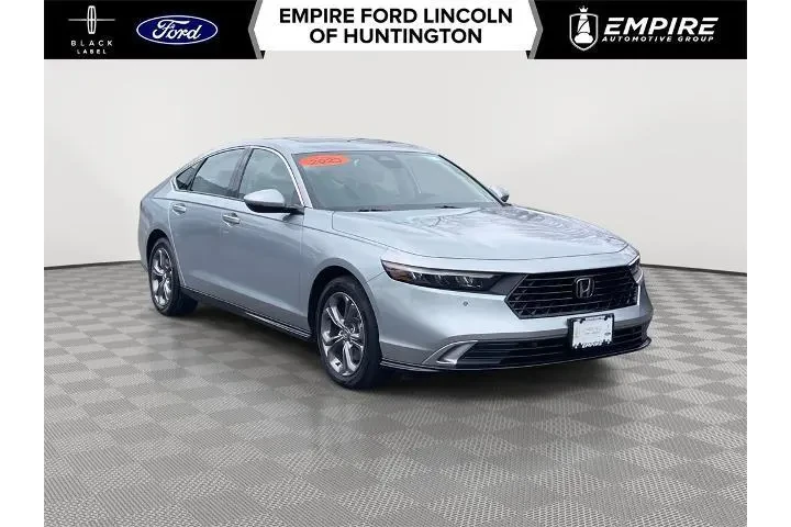 $27479 : Honda Accord Hybrid 2023 EX- image 1