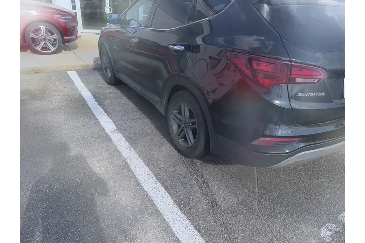 $12071 : Hyundai SANTA FE Sport 2018 image 9