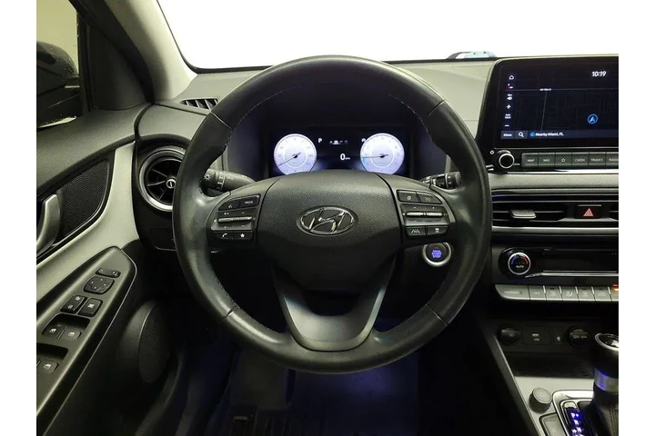 $21998 : Hyundai KONA 2022 Limited 4d image 10