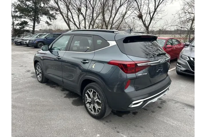 $19900 : Kia Seltos 2023 AWD EX 4dr S image 6