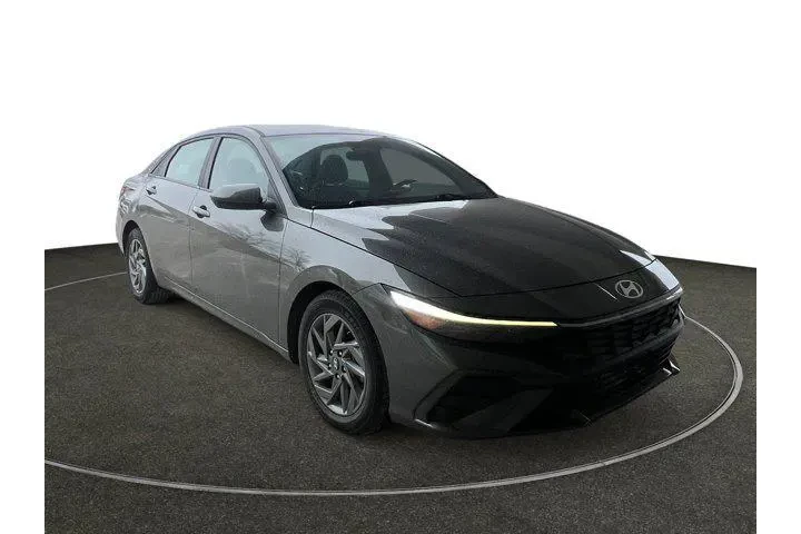 $19999 : Hyundai ELANTRA 2024 SEL 4dr image 7
