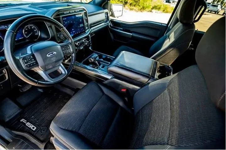 $35162 : Ford F-150 2022 4x4 XLT 4dr image 6