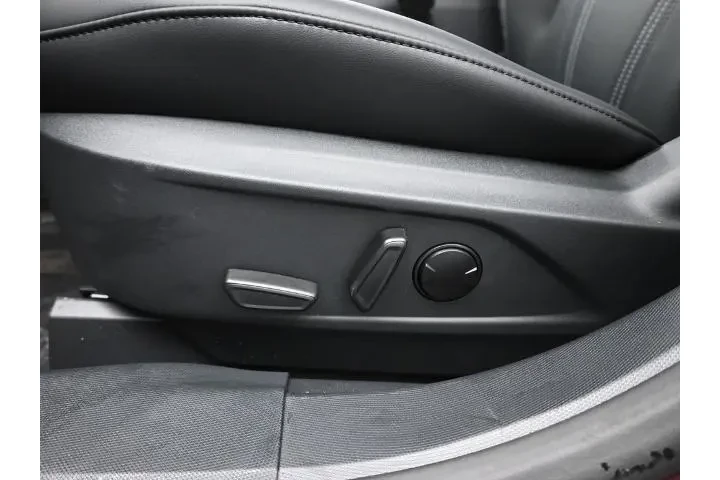 $34596 : Ford Mustang Mach-E 2025 Sel image 10