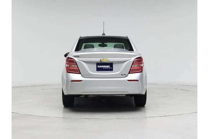 $12998 : Chevrolet Sonic 2019 Premier image 6