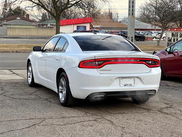 $17999 : 2020 Charger image 8