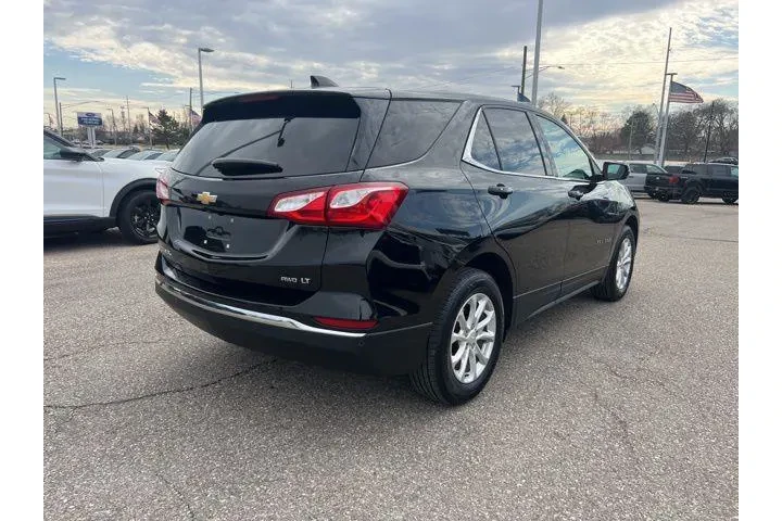 $10207 : Chevrolet Equinox 2018 4x4 L image 4