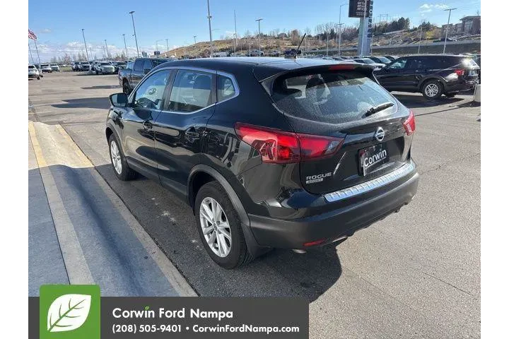 $10989 : Nissan Rogue Sport 2017 S 4d image 4