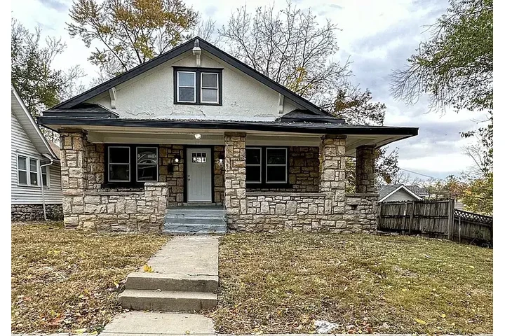 $1400 : HOME AVAILABLE NOW IN KANSAS image 8
