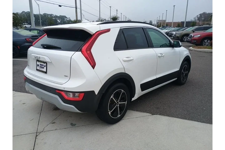 $21992 : Kia Niro 2023 EX 4dr Crossov image 5
