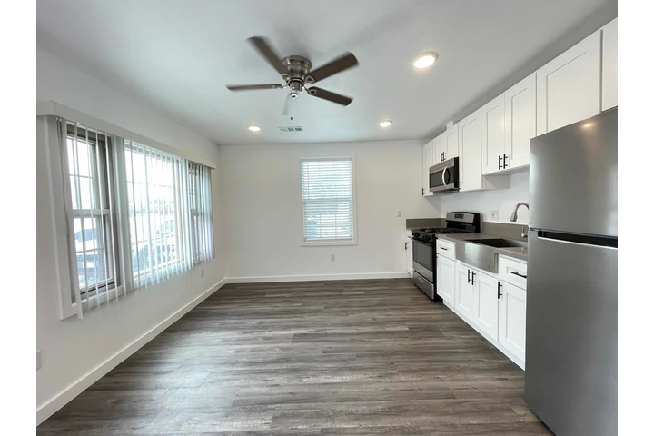 $24000 : Apt 2 recamaras - remodelado image 3