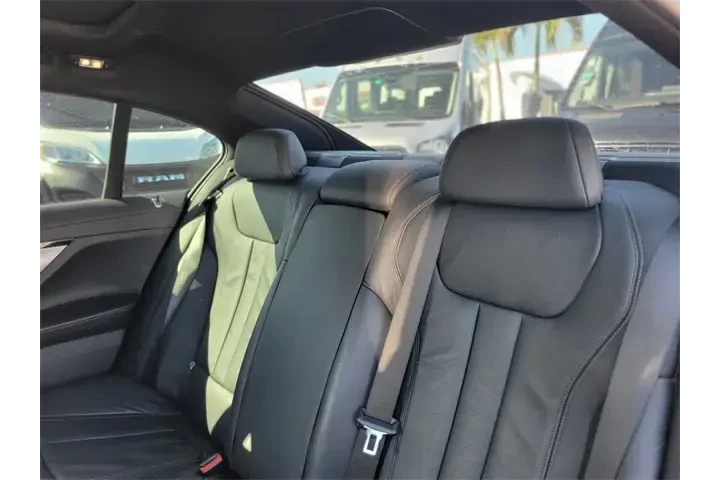 $27291 : BMW 7 Series 2019 740i 4dr S image 7