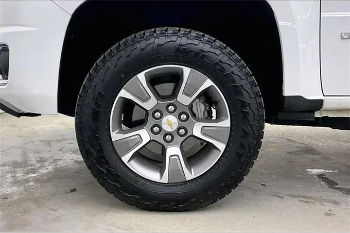 $29990 : Chevrolet Colorado 2019 4x4 image 10