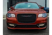 $31990 : Chrysler 300 2021 S V8 4dr S thumbnail