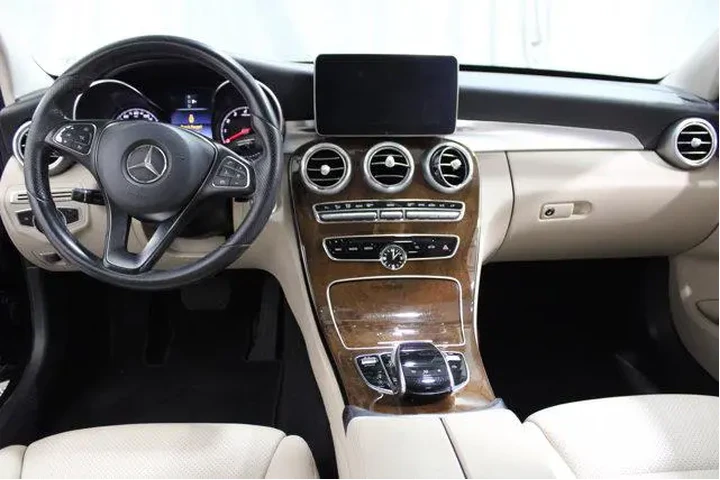 $17915 : Mercedes-Benz C-Class 2016 A image 2
