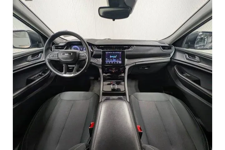 $31326 : Jeep Grand Cherokee 2024 4x4 image 2