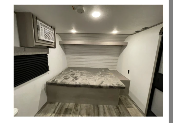 $1200 : Se renta casa rodante (RV) image 3