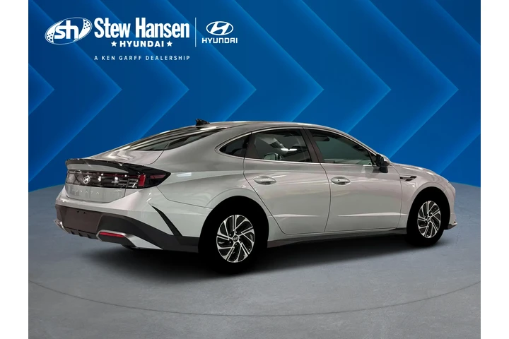 $28047 : Hyundai SONATA Hybrid 2026 B image 8