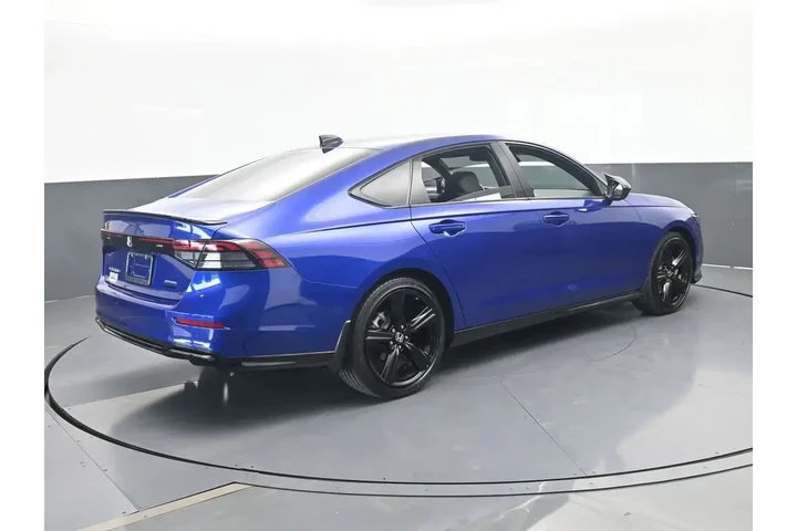 $29000 : Honda Accord Hybrid 2024 Spo image 6