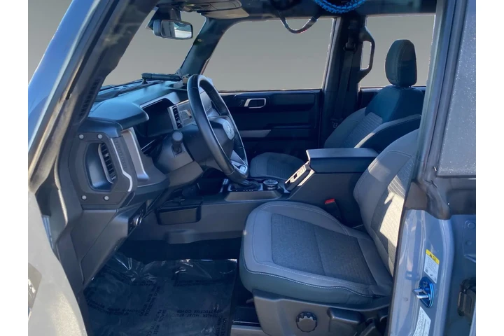 $39524 : Ford Bronco 2023 4x4 Black D image 9