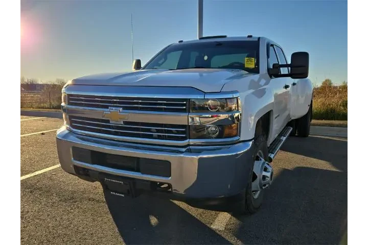 $32000 : Chevrolet Silverado 3500HD 2 image 1