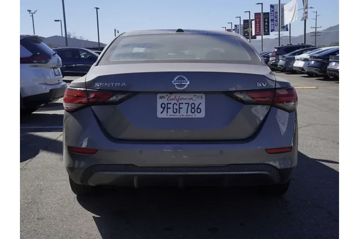 $16000 : Nissan Sentra 2023 SV 4dr Se image 5