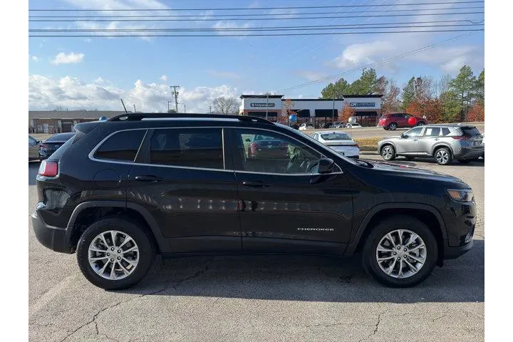 $23987 : Jeep Cherokee 2022 4x4 Latit image 4