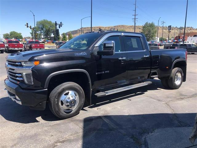 2023 CHEVROLET SILVERADO 3500 image 6