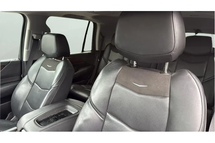 $32389 : Cadillac Escalade 2019 Luxur image 8