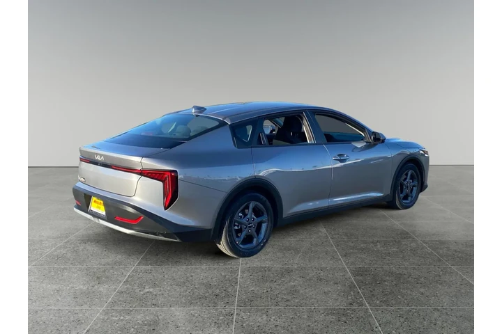 $26956 : Kia K4 2025 image 2