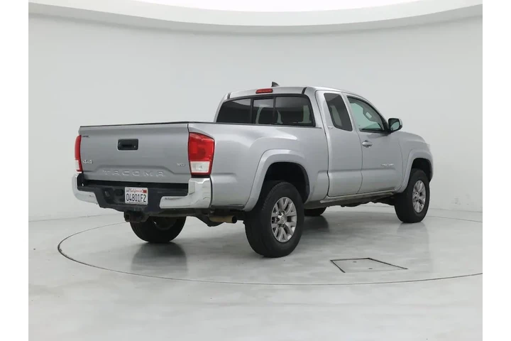 $28998 : Toyota Tacoma 2017 4x4 SR5 V image 8