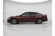 $20998 : Nissan Altima 2023 2.5 SV 4d thumbnail