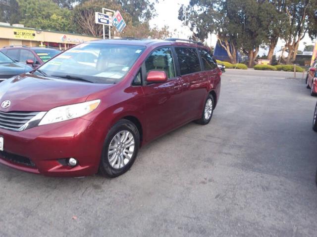 $15999 : 2014 Sienna Limited 7-Passeng image 2