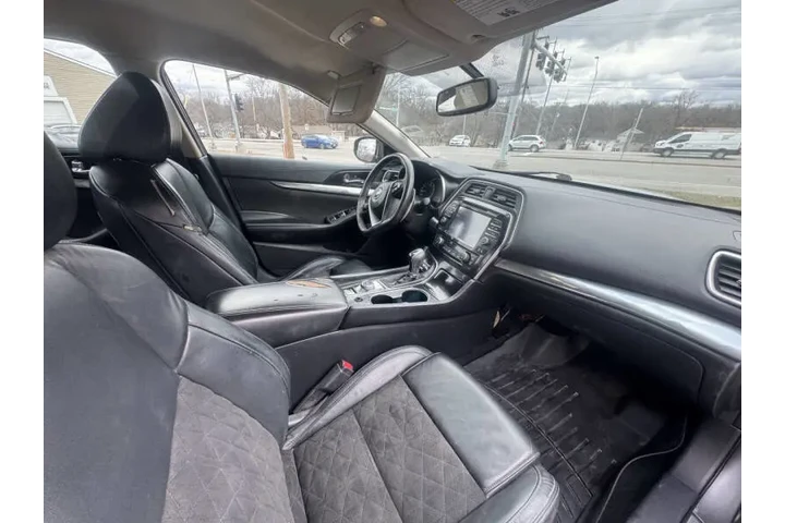 $9999 : 2016 Maxima 3.5 SR image 10