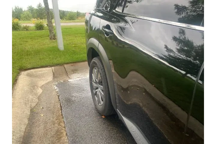 $32498 : Nissan Pathfinder 2025 SV 4d image 6