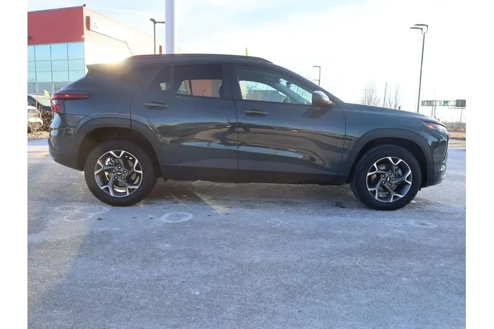 $20777 : Chevrolet Trax 2025 LT 4dr C image 10