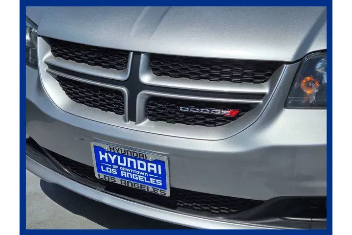 $17943 : Dodge Grand Caravan 2019 GT image 9