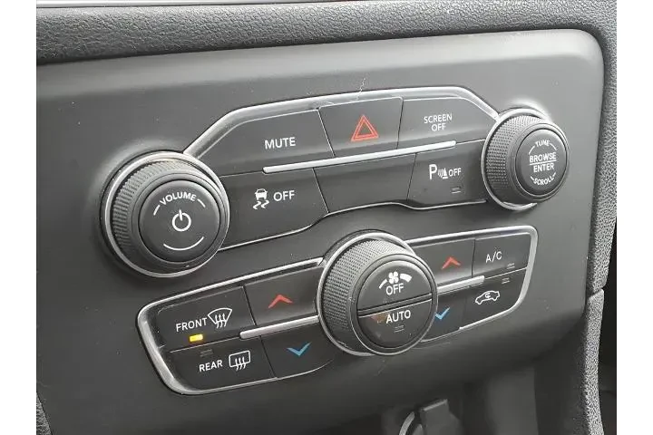 $18987 : Dodge Charger 2017 AWD SXT 4 image 7