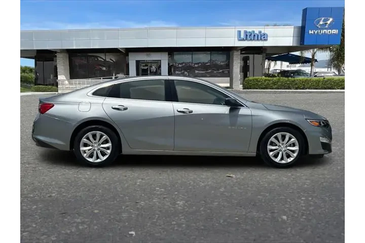 $18499 : Chevrolet Malibu 2024 LT 4dr image 9