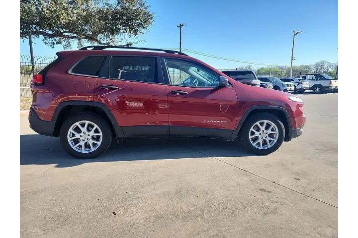 $13496 : Jeep Cherokee 2017 Sport 4dr image 2