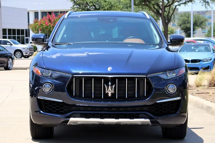 $28605 : 2019 Levante GranLusso image 4