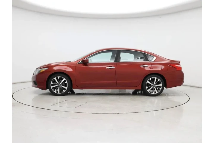 $11599 : Nissan Altima 2016 2.5 SR 4d image 3