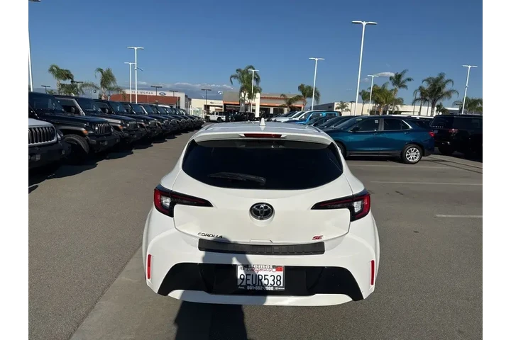 $20562 : Toyota Corolla Hatchback 202 image 7