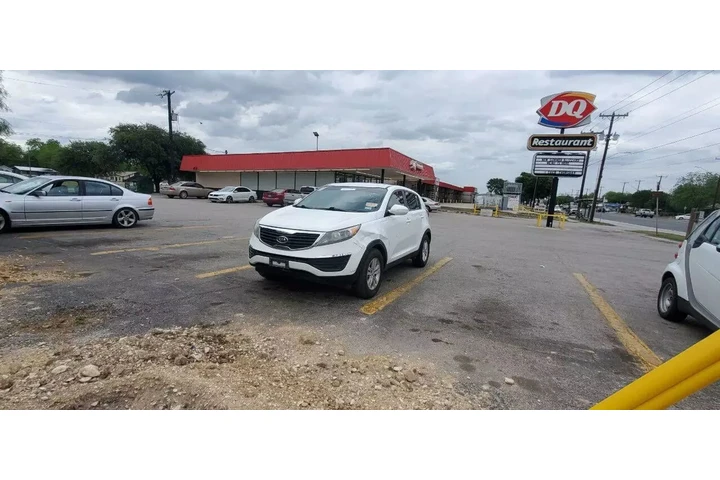 $4995 : 2011 KIA SPORTAGE2011 KIA SPO image 7